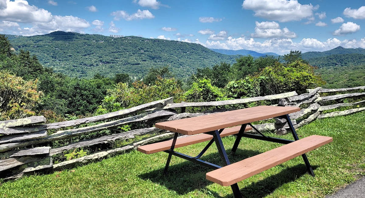 Half Moon Overlook Picnic